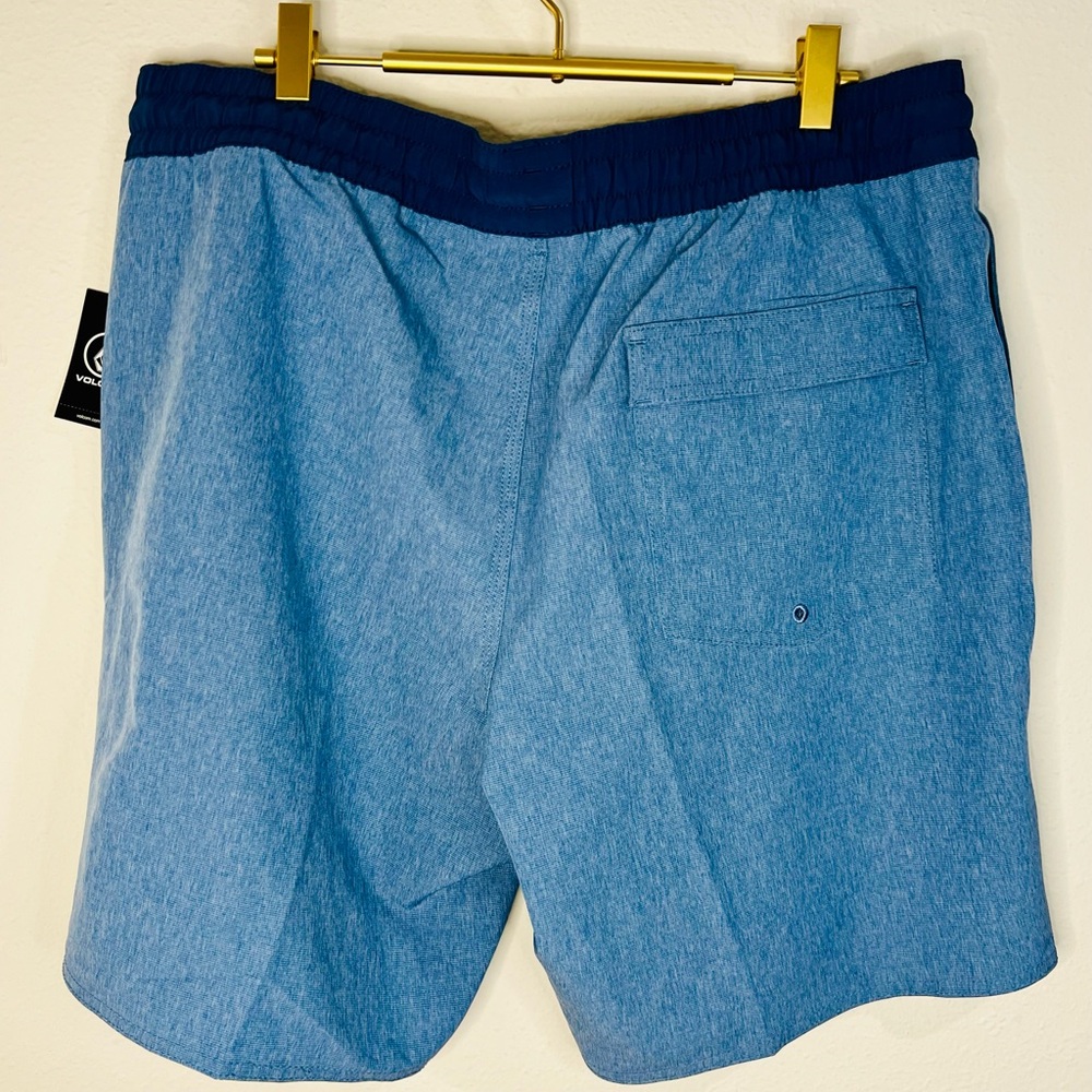 Volcom Blue Choppy Water Board Shorts Size XL - Picture 9 of 10